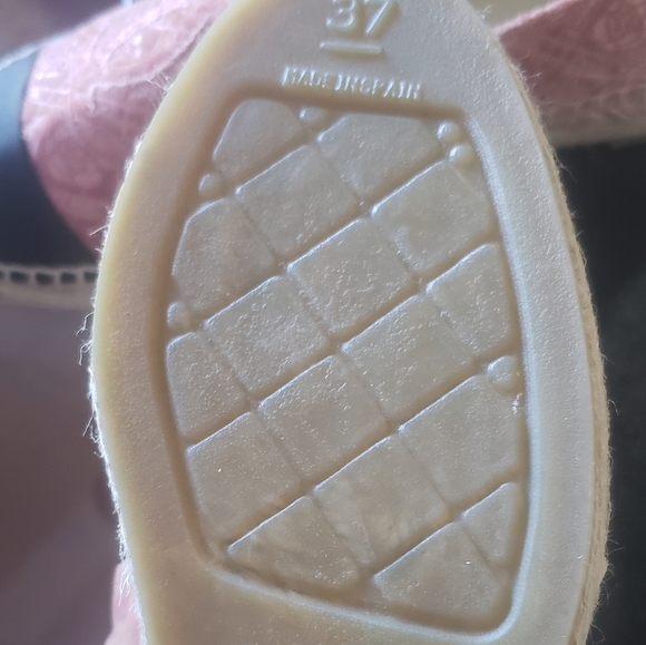 Chanel espadrille size 37, new - Picture 2 of 6